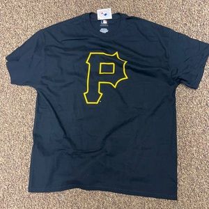 NWT Pirates XL tee shirt
